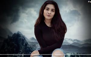 Nivetha Thomas